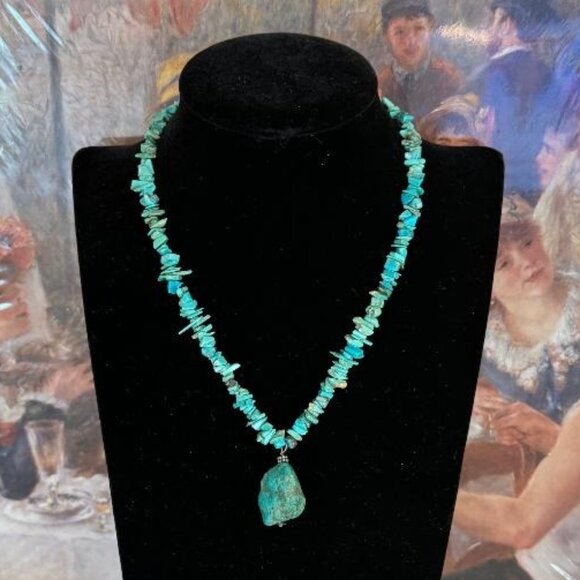 Chips Turquoise Necklace with Nugget Stone - Picture 1 of 6